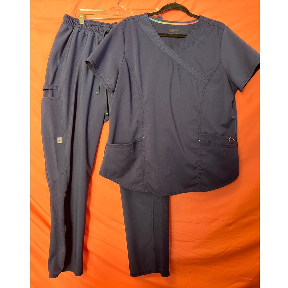 Large Navy Scrubstar scrub top / bottom